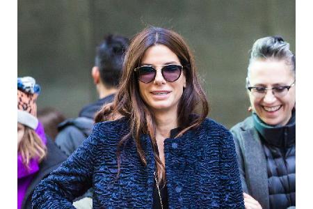 Sandra Bullock ist ebenfalls nicht in den sozialen Netzwerken vertreten. Sie will damit die Privatsphäre ihrer Familie schüt...