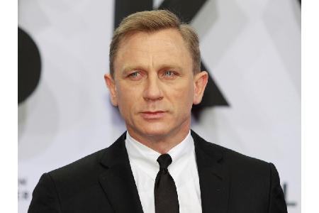 James-Bond-Darsteller Daniel Craig hat einen Twitter-Account mit drei ganzen Tweets. Der letzte stammt aus dem Juli 2011. De...