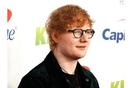 Popstar Ed Sheeran hat sich von Twitter verabschiedet. Er postet nur noch auf Instagram. Warum der Brite Twitter Lebewohl ge...