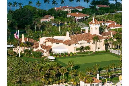 Fast jedes Wochenende zieht sich der Präsident nach Florida zurück. Die ständigen Trips zu seinem Privat-Club Mar-a-Lago wer...