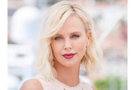 Oscar-Gewinnerin Charlize Theron gilt nicht nur als Top-Schauspielerinnen, sondern auch als absolute Schönheit.