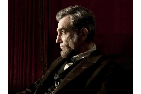 Genau das bewies er als einer der bedeutendsten US-Präsidenten der Geschichte - Abraham Lincoln. Dafür erhielt der Mime eine...