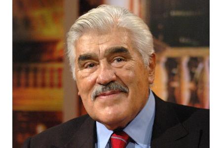 Der in Zürich geborene Mario Adorf ist seit den 50er Jahren im Filmgeschäft tätig.