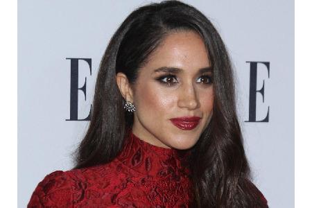 Prinz Harrys zukünftige Frau Meghan Markle (36) greift auch gerne einmal zu künstlichen Wimpern - hier für einen dramatische...