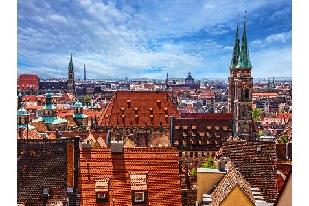 In Nürnberg sind Touristen-Hotspots spärlicher gesät. Trotzdem müssen 111 Euro je Nacht eingeplant werden. Monatsvergleich: ...