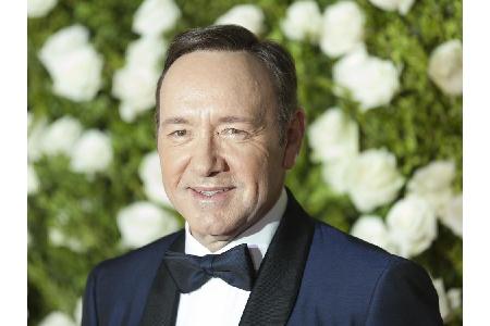 Hauptrolle schützt vor Entlassung nicht! Nachdem gegen Hollywood-Star Kevin Spacey (58) Belästigungsvorwürfe laut wurden, wu...