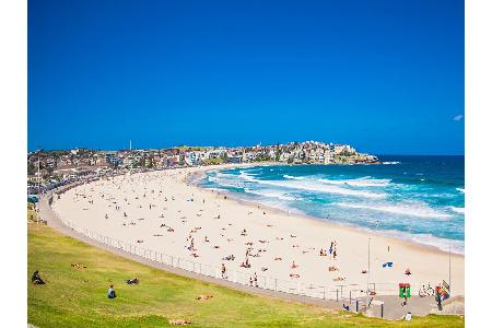 Welcome to Bondi Beach! Der berühmte Küstenstreifen Syndeys ist vor allem bei Surfern äußerst beliebt. Aber auch die Strandp...