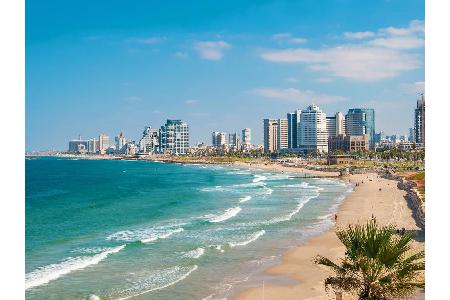 Auch der Nahe Osten punktet mit tollen Stadtstränden, wie dem Jerusalem Beach im israelischen Tel Aviv. Feinkörniger Sand au...