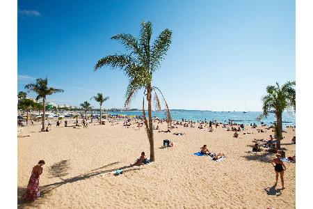 Ganz so schön wie der Barceloneta Beach in Barcelona ist er zugegebenermaßen nicht. Dieser zählt sogar zu den absoluten Sehe...