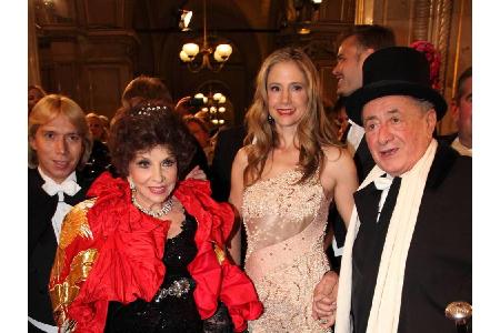 Mit Mira Sorvino (50) und Gina Lollobrigida (90) holte Lugner 2013 eine Oscargewinnerin und einen Star des italienischen Kin...