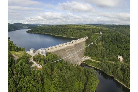 Zum Schluss geht die Reise nach Deutschland, genauer gesagt in den Harz. Direkt neben der monumentalen Rappbode-Talsperre sp...