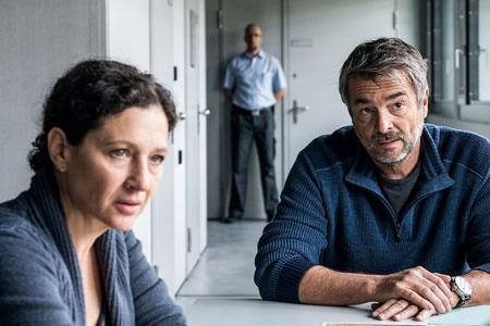 Tatort aus Luzern: Dialoge aus Schweizer Holz Tatort aus Luzern: Dialoge aus Schweizer Holz