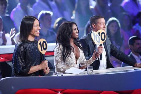 ...auf Jury-Seite ändert sich nichts: Die Bewertungskeule schwingen wieder der Choreograf Jorge González und die einstigen P...