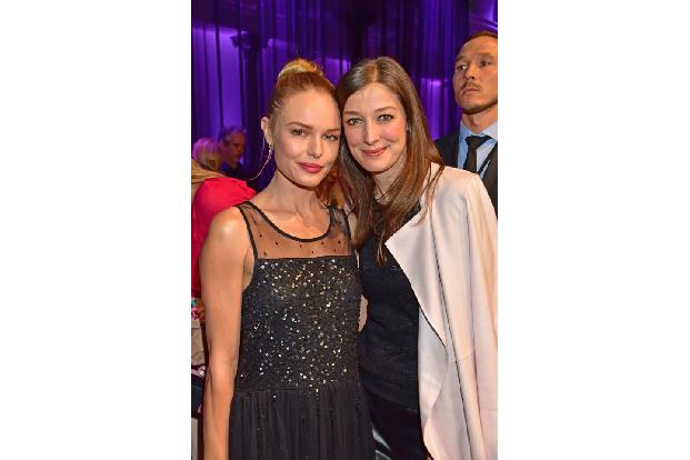 ....natürlich ist Sam glücklich mit Schauspielerin Alexandra Maria Lara verheiratet, die sich auch blendend mit Kate versteh...