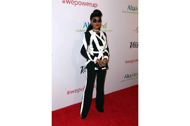...kreuz und quer ging es auch bei der We Are The Future Gala zu. Wir sind gespannt, welche monochromen Looks sie sich noch ...