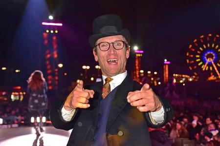 ...Sender RTL ist Peer Kusmagk nach seinem Sieg treu geblieben, so war er im Sommer Teilnehmer der Show 'Adam sucht Eva'. Do...
