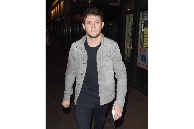...richtete sich der britische Musiker Niall Horan ebenfalls an die vom Terror durchschüttelte Stadt und deren Bewohner. 