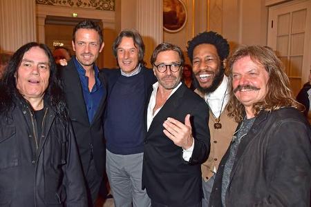 Am Montag [6. März] beendeten die 'Soulmates' um Superstar Leslie Mandoki (r.) ihre 'Wings Of Freedom'-Tour im Berliner Konz...