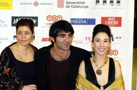 ...Durchbruch feierte sie 2004 in dem mehrfach prämierten Liebesdrama 'Gegen die Wand' von Regisseur Fatih Akin. Für ihre Ro...