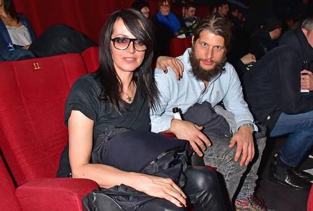 ...des Kinos konnte man dann Nena und Philipp Palm beobachten, wie sie sich für die 'Lammbock'-Fortsetzung in die Sessel kus...