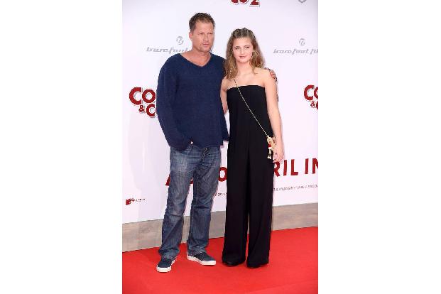 ...dank der Premiere des neuen Films 'Conni & Co 2', in dem die 14-jährige Emma die Hauptrolle in Papas Film spielt, gelang ...