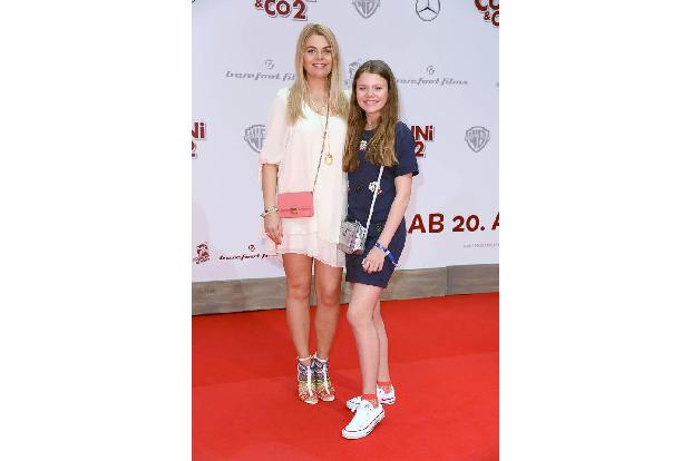...andere da gar nicht zusammengeführt werden müssen: Anne-Sophie Briest und ihre Tochter Faye Montana sind nämlich unzertre...