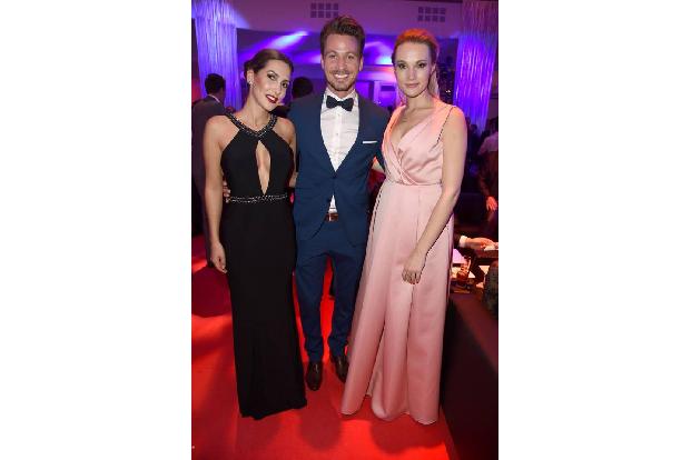 ...später bei der Party fand sie doch in Form des aktuellen 'Bachelor'-Paares Sebastian Pannek und Clea-Lacy Juhn Gesellscha...