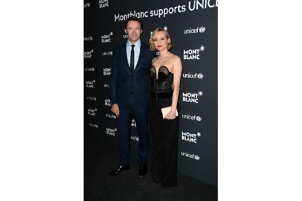 ...ließ sich auch Hollywoodstar Hugh Jackman bei der Gala in New York blicken, wo Geld mithilfe der neuen 'Meisterstück'-Kol...