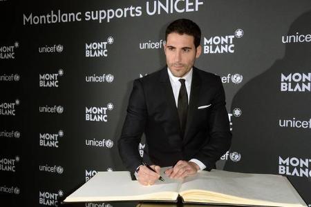 ...ebenfalls Miguel Angel Silvestre. Der spanische Schauspieler engagiert sich genauso gerne für den guten Zweck wie...