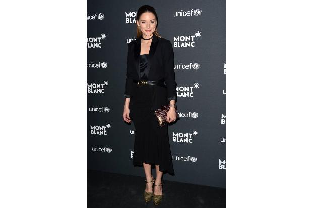 ...auch Fashionista Olivia Palermo nicht zweimal sagen, damit sie auf einem Event erscheint. Natürlich stylish wie immer.
