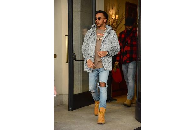 ...von heute muss allerdings auch nicht auf das It-Piece verzichten, so gesehen an Formel-1-Star Lewis Hamilton. Wärmender F...