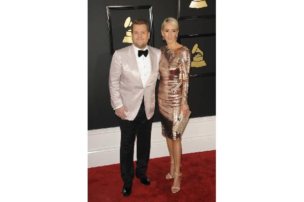 ...musste allerdings James Corden, hier mit seiner Ehefrau Julia, einstecken. Er führte als Moderator durch den Abend, viele...