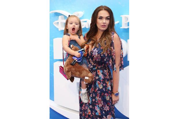 ...echte Starqualitäten bewies Sophia Ecclestone, die Tochter von Society-Girl Tamara Ecclestone - das Posieren liegt ihr ei...