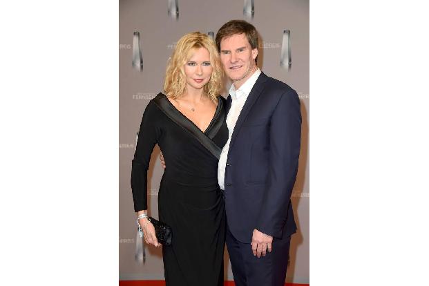 ...sind Veronica Ferres und Carsten Maschmeyer. Sie ist sowieso ein alter Hase auf dem Teppich, er muss mittlerweile nicht n...