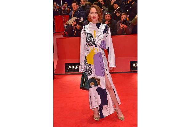 ...die Kategorie 'Mutig, aber dennoch stylish' fiel Julia Maliks Kleid. Auch wenn die Robe nicht unbedingt die erste Wahl fü...
