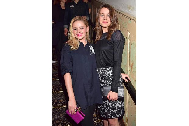 ...bei der Pantaflix-Party eher Freundinnen-Alarm als Pärchengetummel angesagt: Auch Jennifer Ulrich und Alice Dwyer setzten...