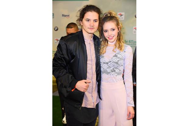 ...wurde es auch für 'Bibi'-Darstellerin Lina Larissa Strahl vor dem Film, sie erschien nämlich mit ihrem Freund Tilman Pörz...