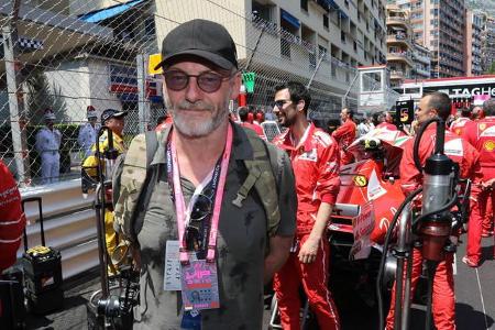 ...in der Masse untergegangen war da dagegen Liam Cunningham. Mit Sonnenbrille und Cap ist der 'Game of Thrones'-Schauspiele...