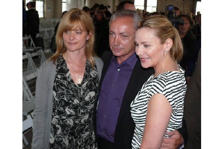 ...die es sonst gewohnt ist, dass sich Stars wie Roman Polanski, Rupert Everett, Kim Catrall, Klaus Meine gerne mit ihr auf ...