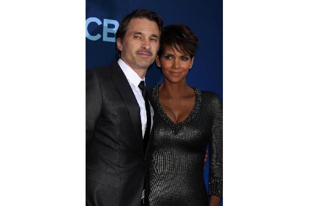 ...nach Olivier Martinez der neue Mann an Halles Seite? Der französische Filmschauspieler und die 50-Jährige waren von 2013 ...