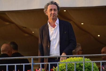 ...auch Paolo Sorrentino ist in der Hauptjury und natürlich mit beim Dinner. Als gefeierter Drehbuchautor und Filmregisseur ...