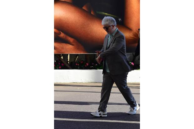 ...aber ein ganz anderer Regisseur: Pedro Almodóvar. Der Präsident der Jury für den Hauptwettbewerb war allerdings etwas spä...