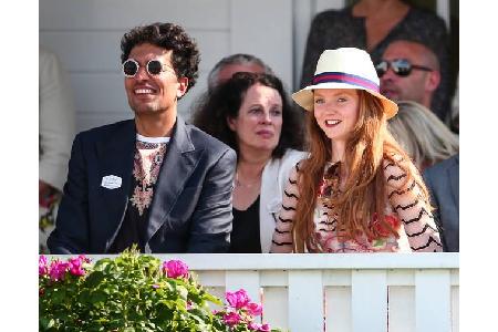 ...für andere berühmte Gesichter ist auch ohne Prinz Philip zumindest beim Cartier Queens Cup gesorgt. Denn Models wie Lily ...