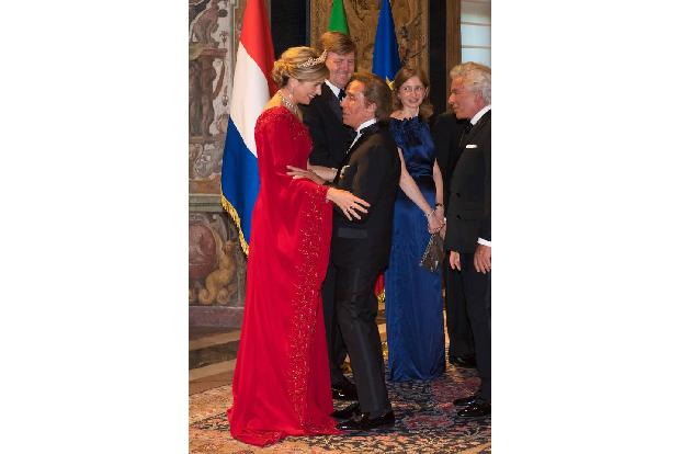 ...Stilbewusstsein verwundert es auch kaum, dass Valentino Garavani - ja, der von Valentino - ganz klein wurde und voller Be...