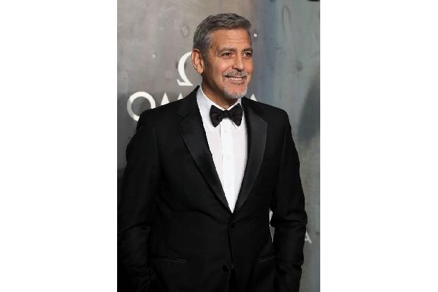 George Clooney ist nun endlich auch Vater - mit 56 Jahren vielleicht nicht mehr der Jüngste. Doch der Hollywoodstar hat ansc... George Clooney ist nun endlich auch Vater - mit 56 Jahren vielleicht nicht mehr der Jüngste. Doch der Hollywoodstar hat ansc...