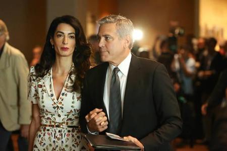 ...sein Leben als Playboy an den Nagel zu hängen. Amal Clooney hat es aber geschafft. Seit September 2014 sind die beiden ve...