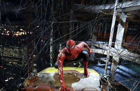 ...einzig wahre Spider-Man. Schließlich war er auch der erste, der in einem Realfilm den Superhelden verkörperte, der sonst ...