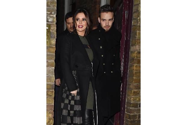 ...seiner Freundin und Mutter seines ersten Kindes, Cheryl, schilderte? Die war wahrscheinlich wie immer, wenn Liam durch di...