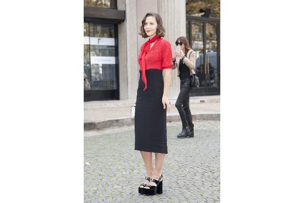 ...italienische Modehaus Miu Miu ist für seine Plattform Heels bekannt - Hollywoodstar Maggie Gyllenhaal durfte ein Exemplar...