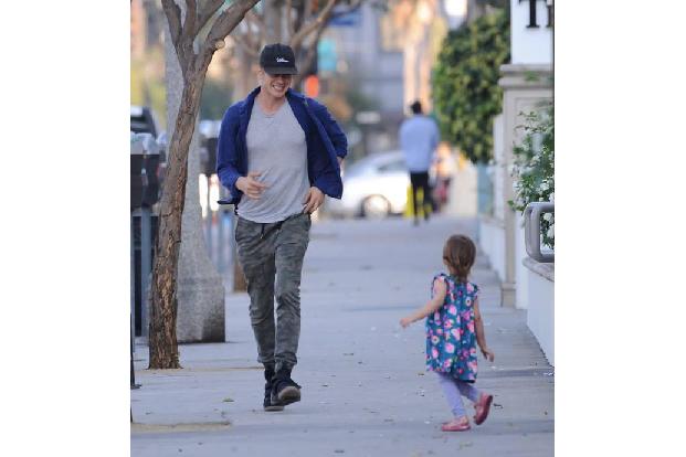 ...jeden Spaß zu haben ist. Am Donnerstag nahm sich der Star einen ganzen Tag Zeit, um mit seiner Tochter durch Los Angeles ...
